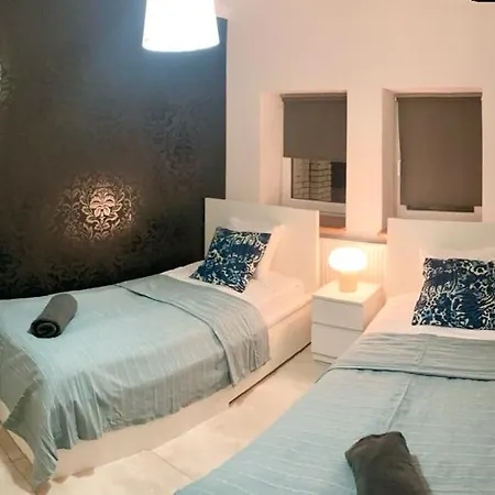 Wake Apartment Brwinow