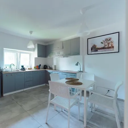 Wake Apartment *