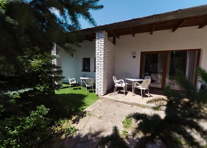 Wake Apartamento Brwinow