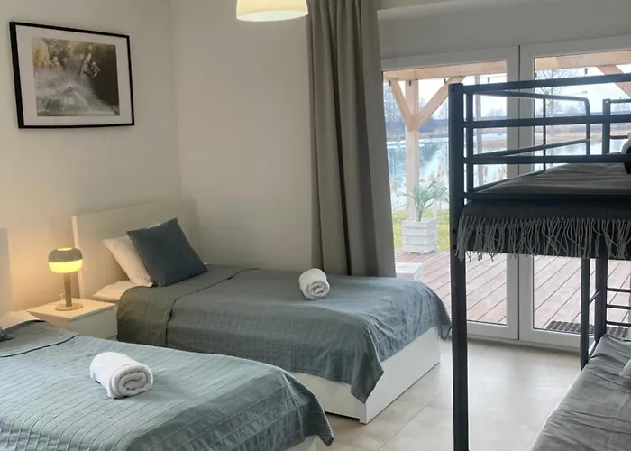 Wake Apartamento Brwinow